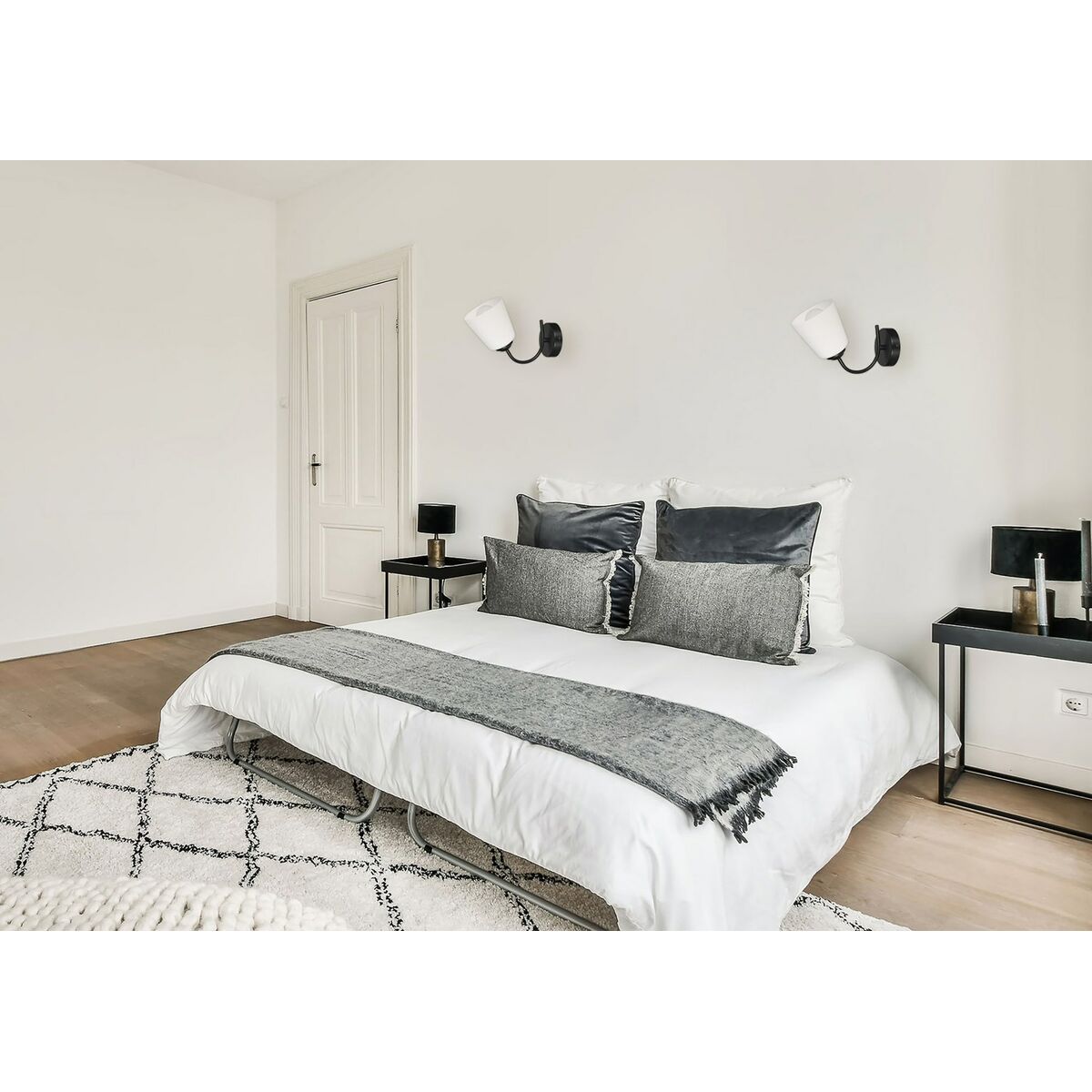 V4H3074FEE4D4A64D10A1C34A11C7177C9DR6339273P4