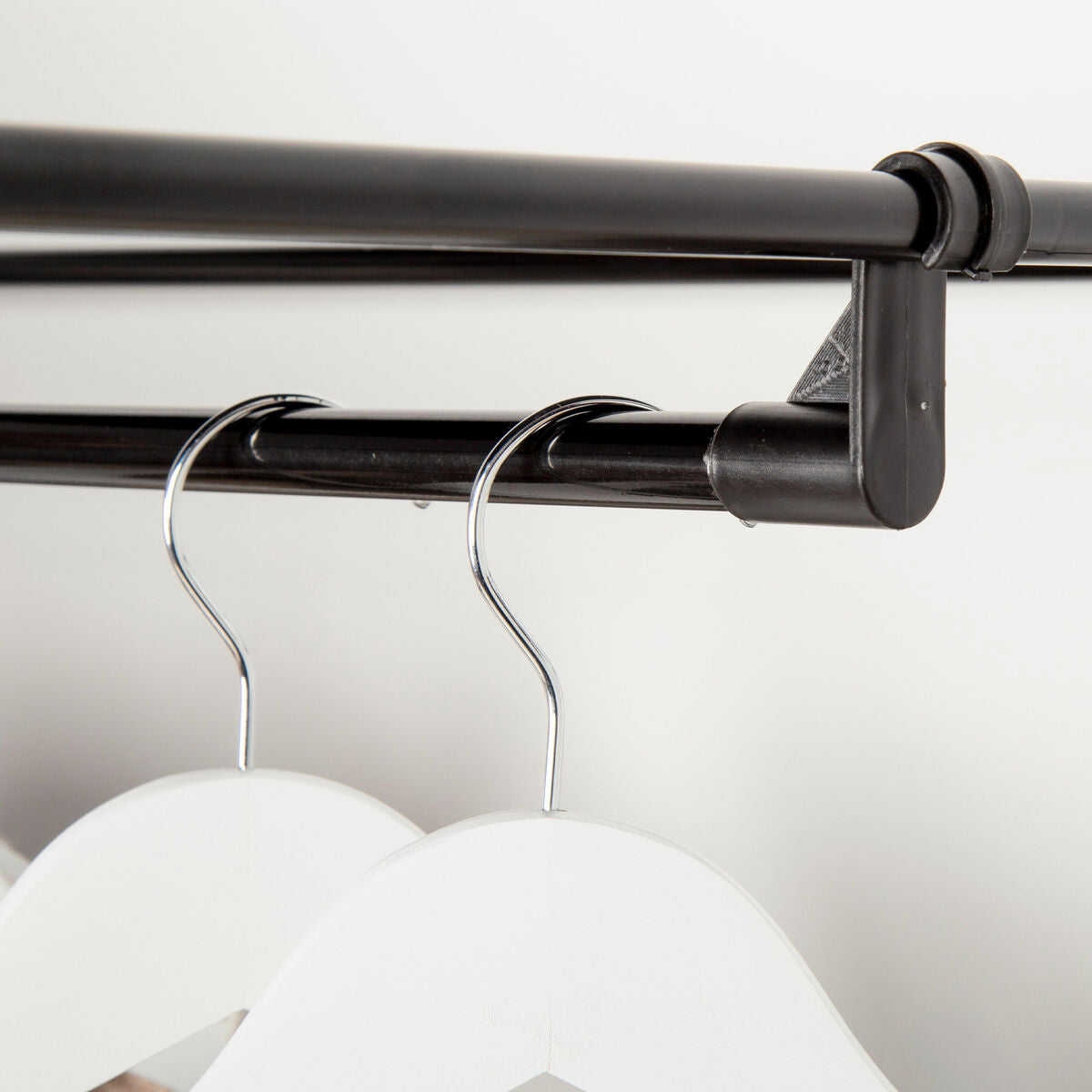 V2HB57BA13038B65CE7124DAA9803F573D0R7516555P7